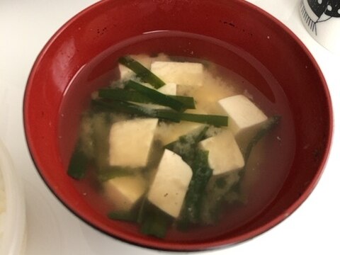 簡単！ニラと豆腐のお味噌汁♡栄養満点　節約